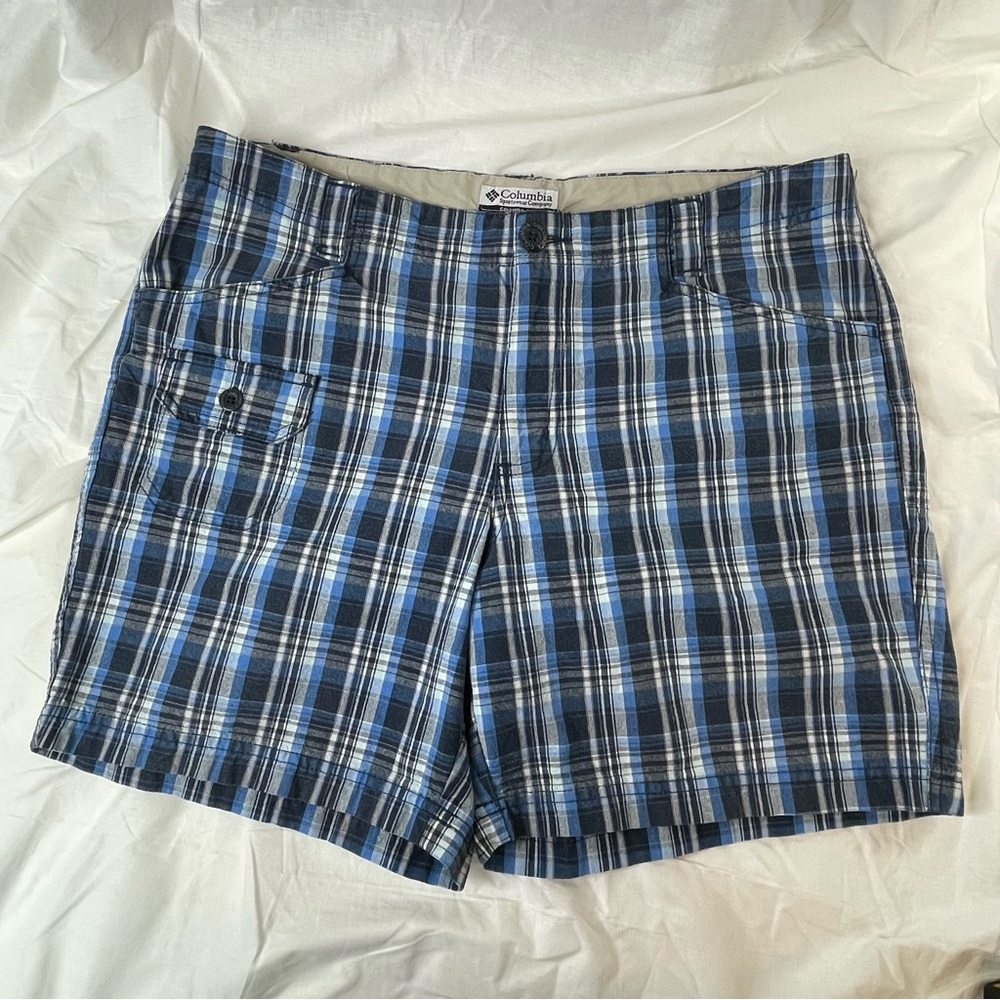 ⭐️Columbia Blue and White Plaid Shorts